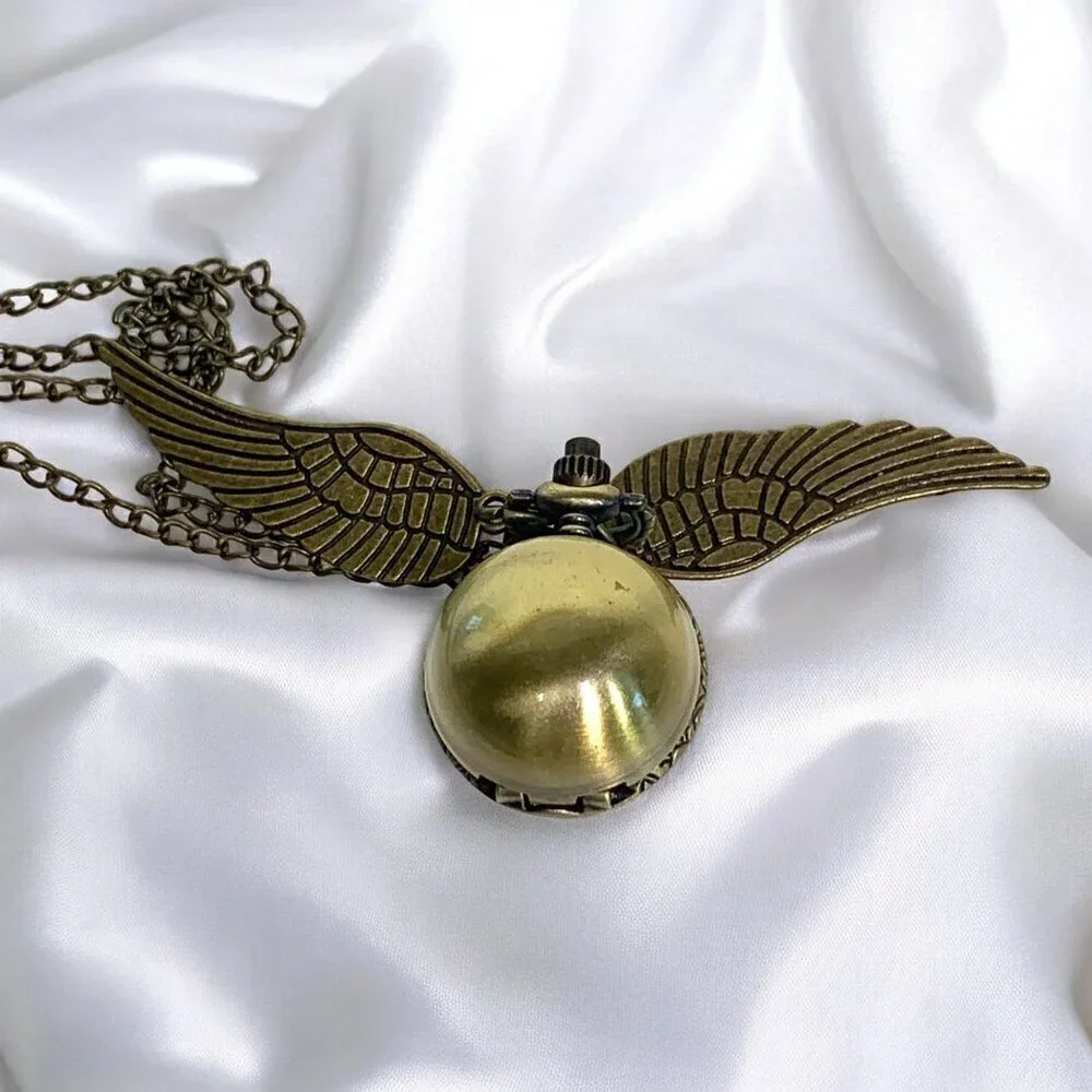 Chicago Cubs Winged Pocket Watch In Antique Brass Tone Metal With XL Chain